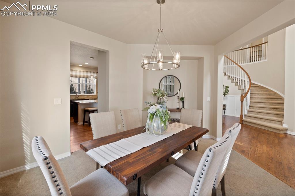 Image 4 of 48: Dining Area