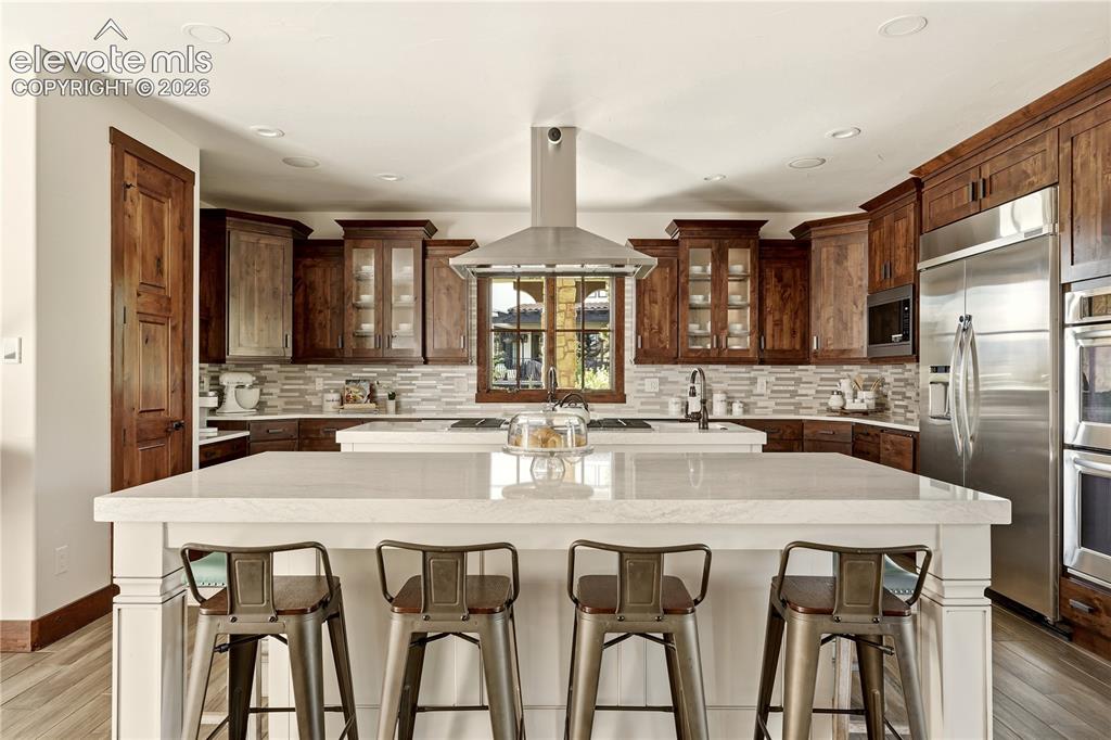 Image 6 of 46: Kitchen