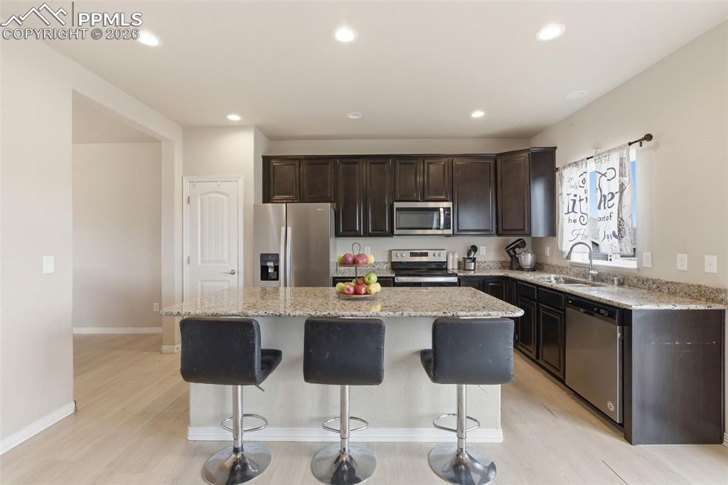 Image 4 of 22: Kitchen