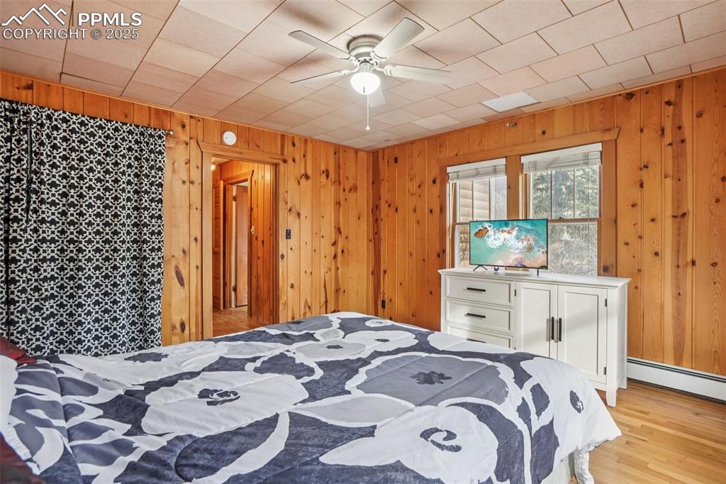 Image 22 of 43: Additional view of primary bedroom