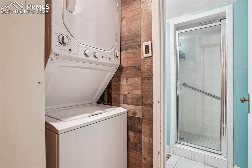 Image 38 of 43: Laundry on the lower level