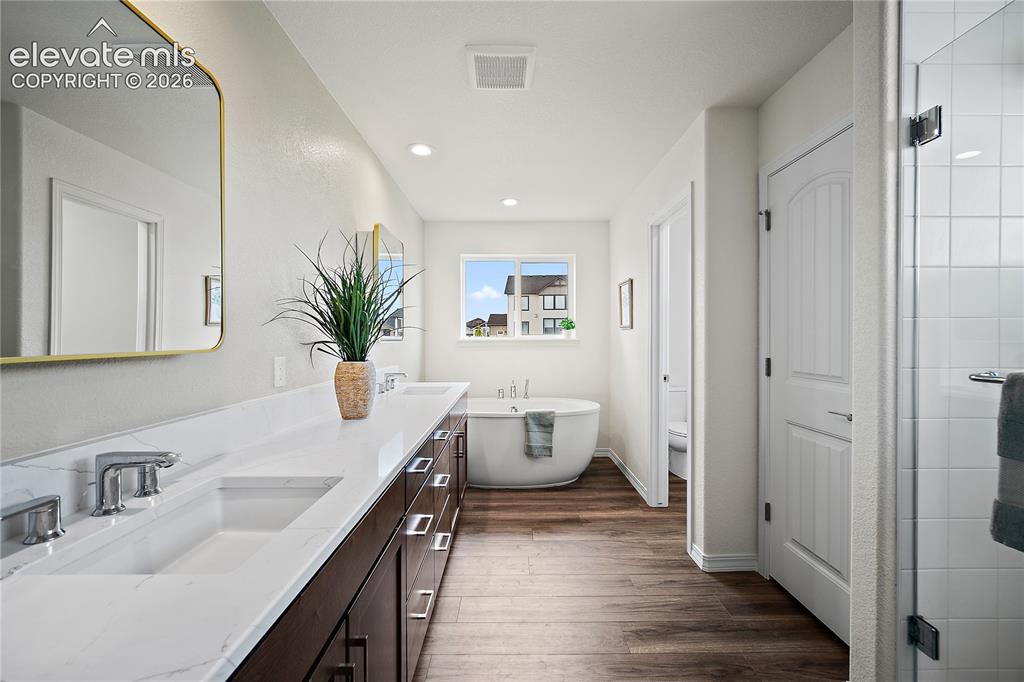 Image 21 of 49: Master Bathroom