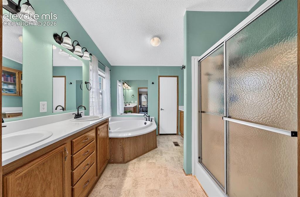 Image 17 of 50: Master Bathroom
