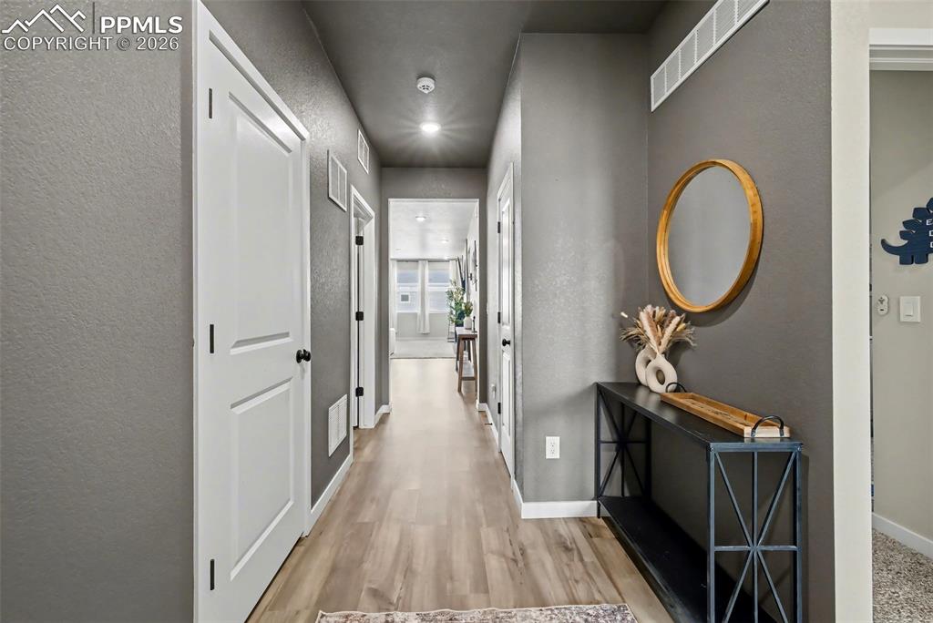 Image 3 of 24: Entry