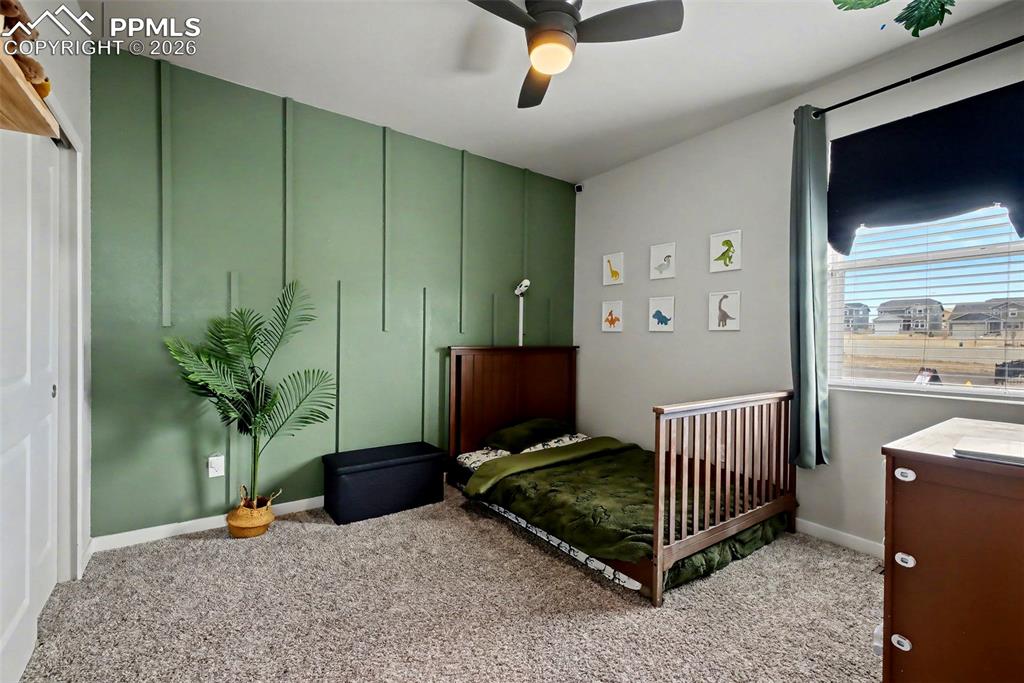 Image 5 of 24: Bedroom