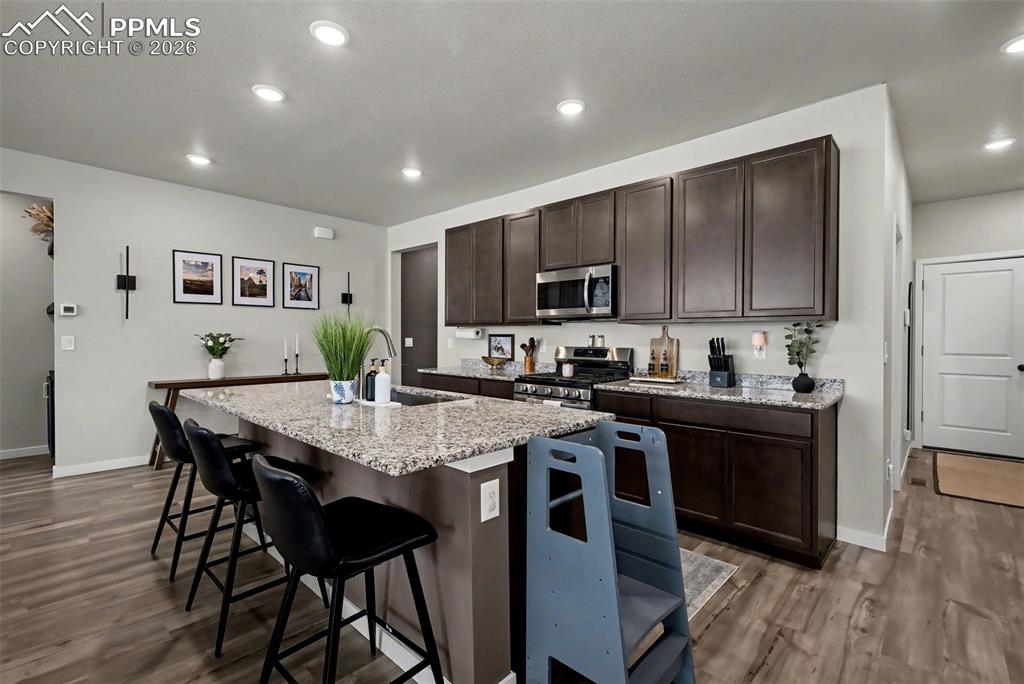 Image 8 of 24: Kitchen