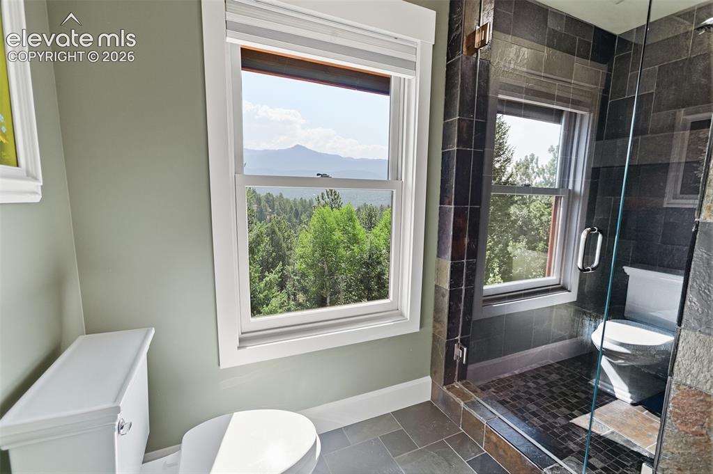 Image 21 of 43: Upper Level Master Bath
