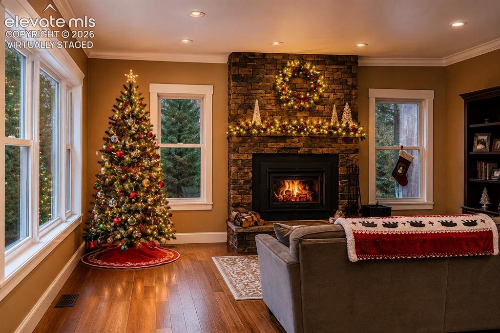 Image 5 of 43: Living Room @ Christmas Virtually Staged