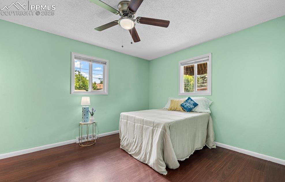 Image 9 of 21: Bedroom