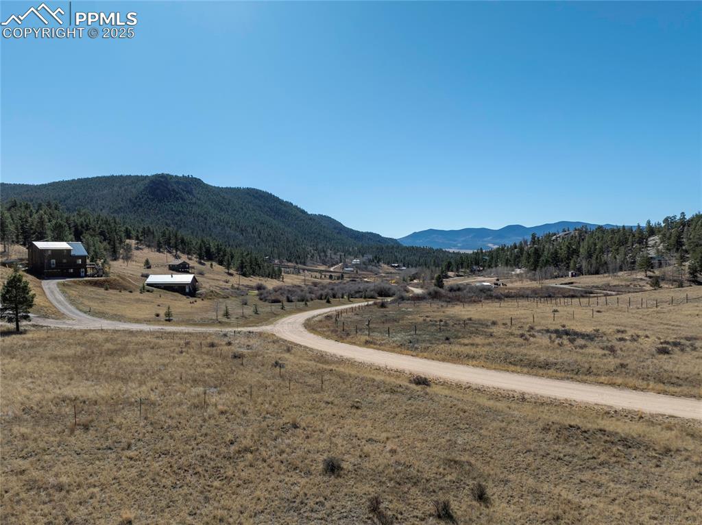 Image 17 of 18: View