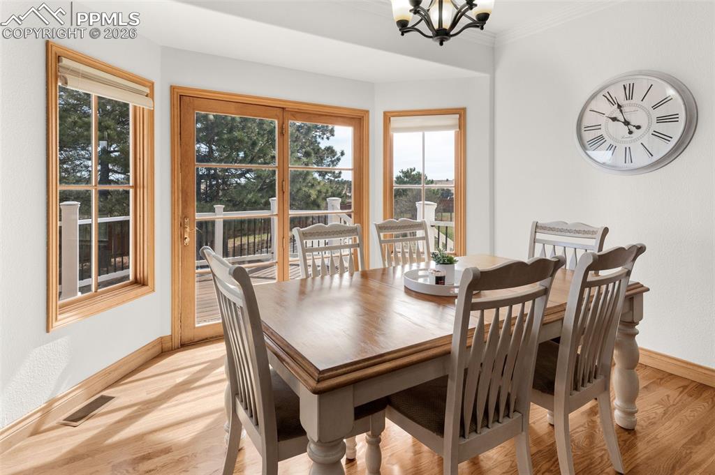 Image 11 of 39: Kitchen