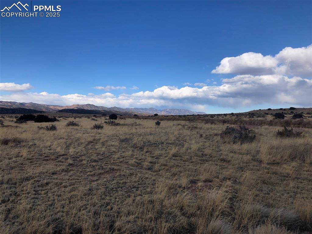 Image 6 of 7: Property view of mountains