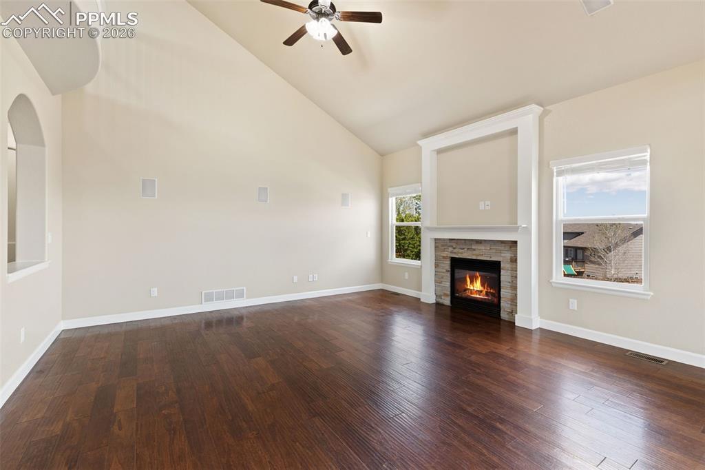 Image 10 of 49: Living Room