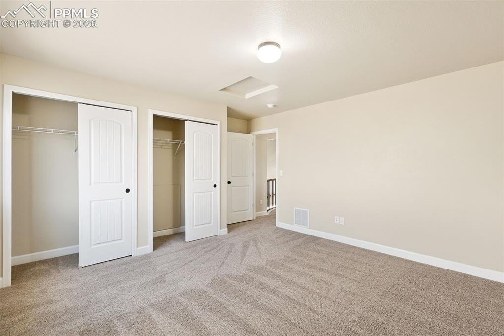 Image 43 of 49: Bedroom