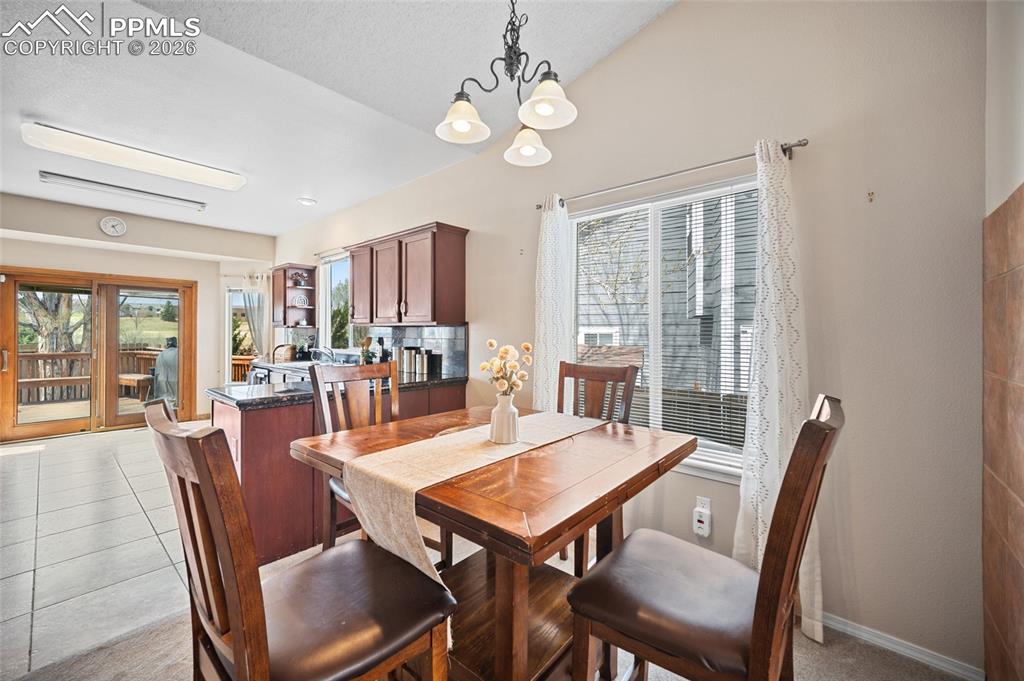 Image 10 of 47: Dining Area