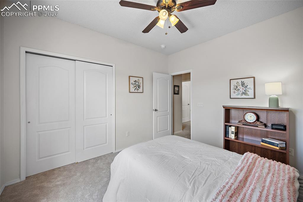 Image 22 of 47: Bedroom