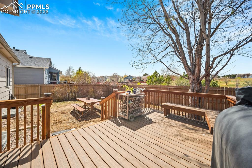 Image 39 of 47: Deck