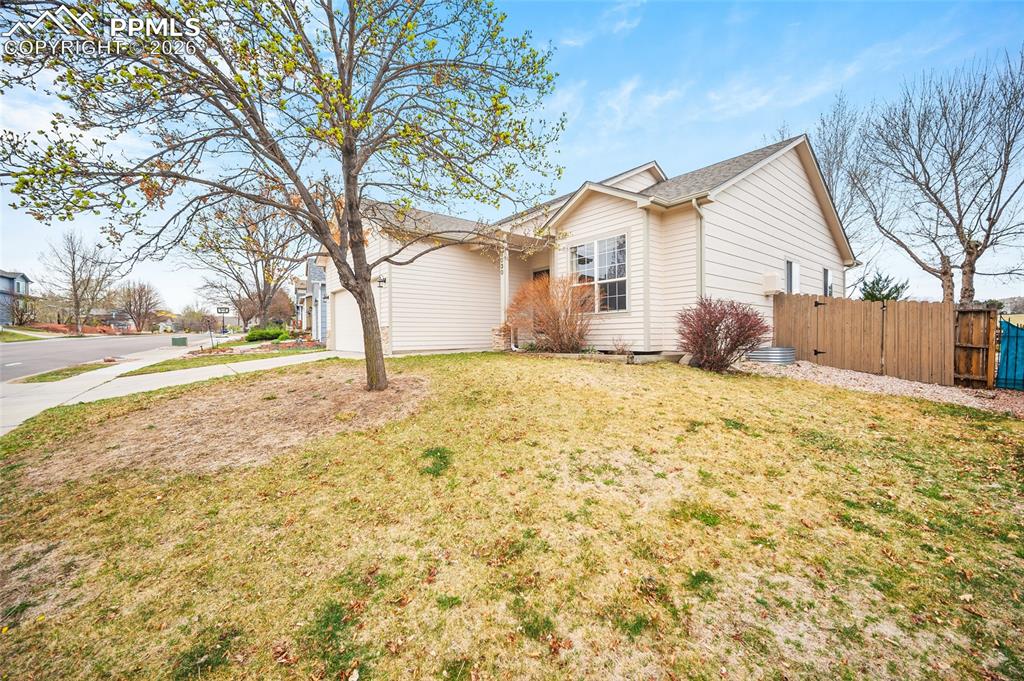 Image 4 of 47: Side of Structure