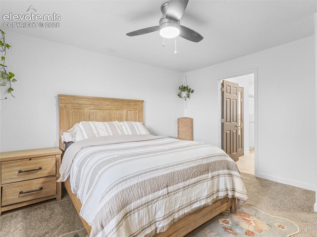 Image 14 of 31: Bedroom