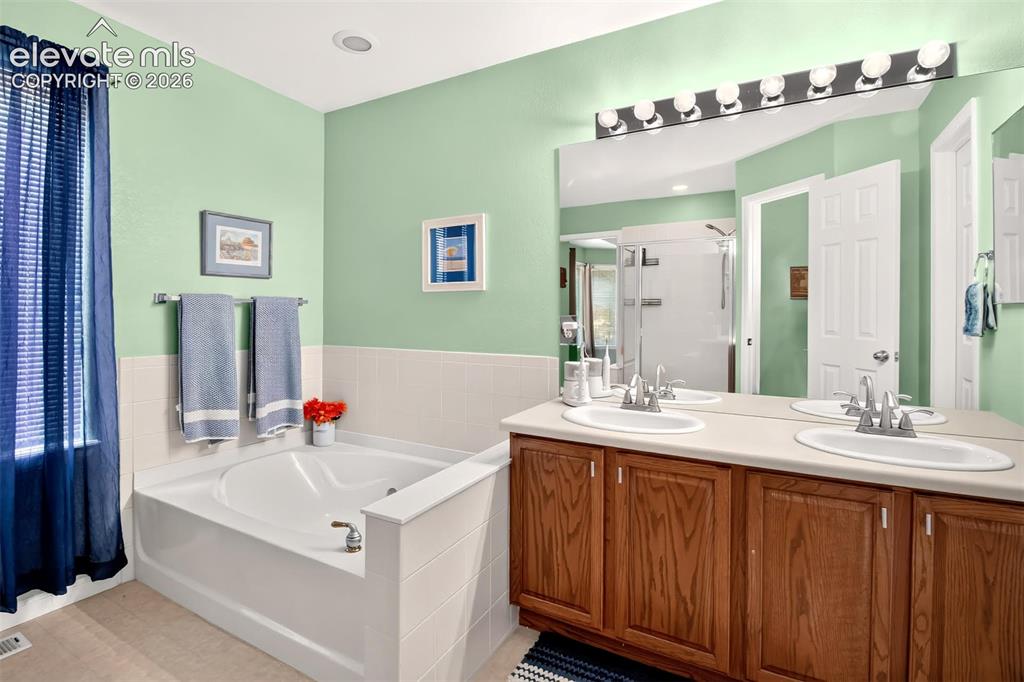 Image 16 of 35: Master Bathroom