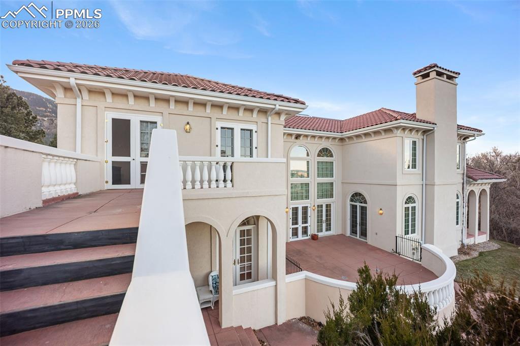 Image 44 of 50: Balcony