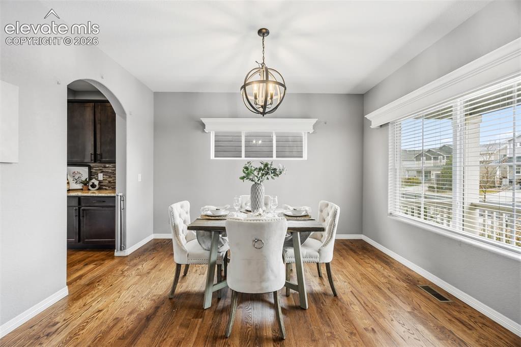 Image 3 of 46: Dining Area