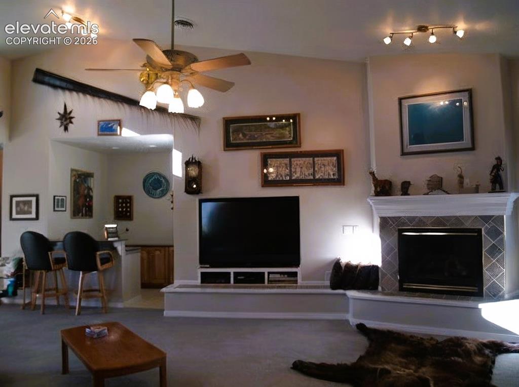 Image 23 of 38: Living Room