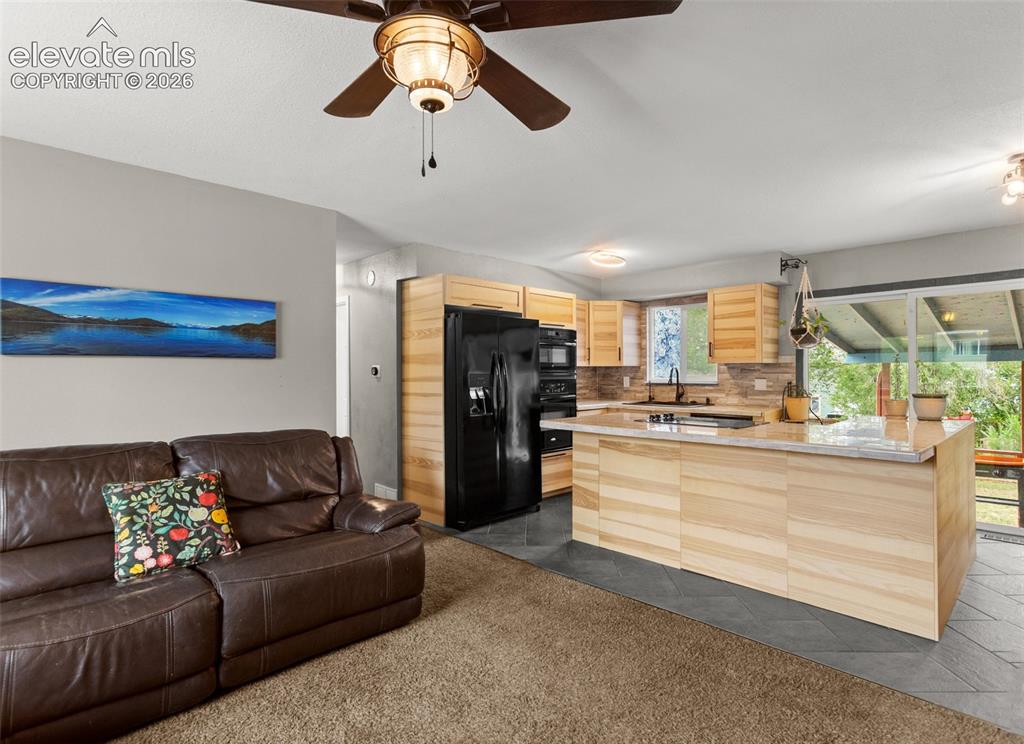 Image 8 of 25: Living Room