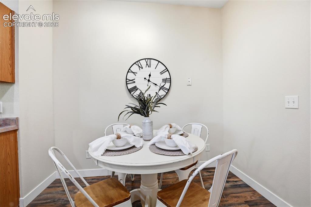 Image 8 of 44: Dining Area