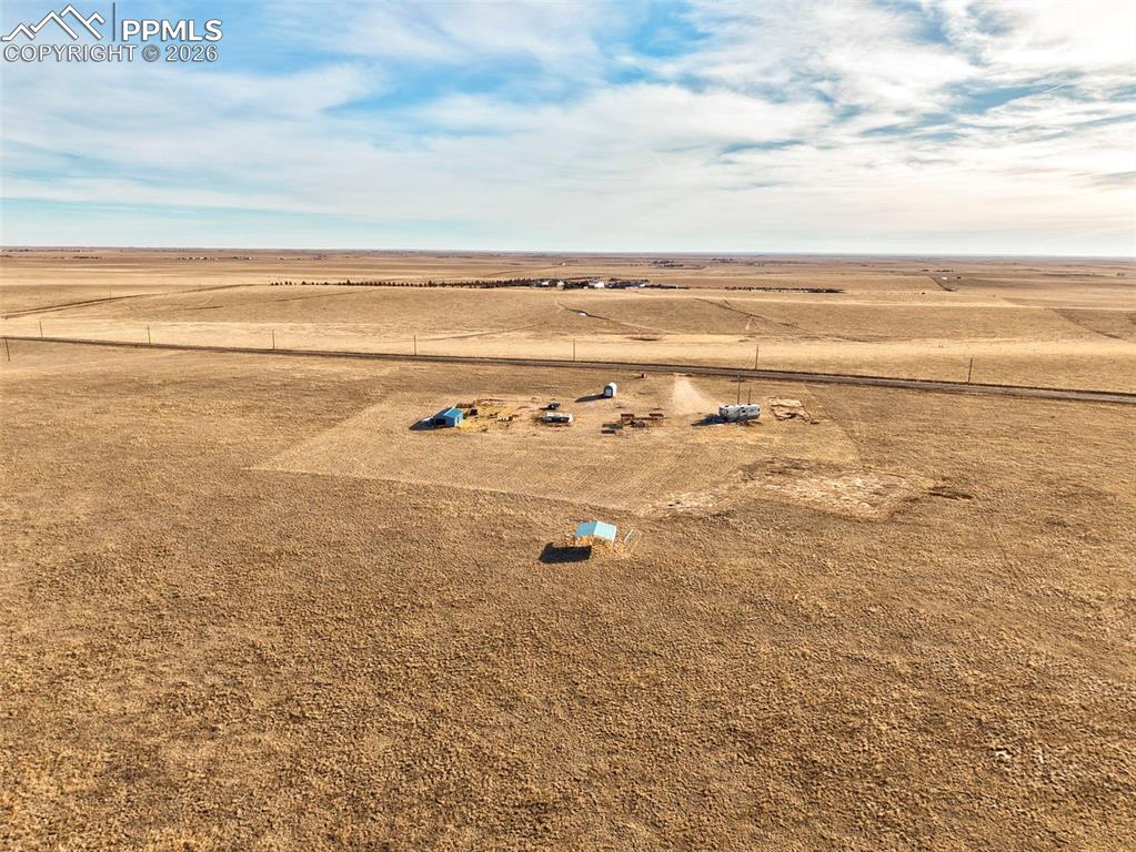 Image 26 of 31: East