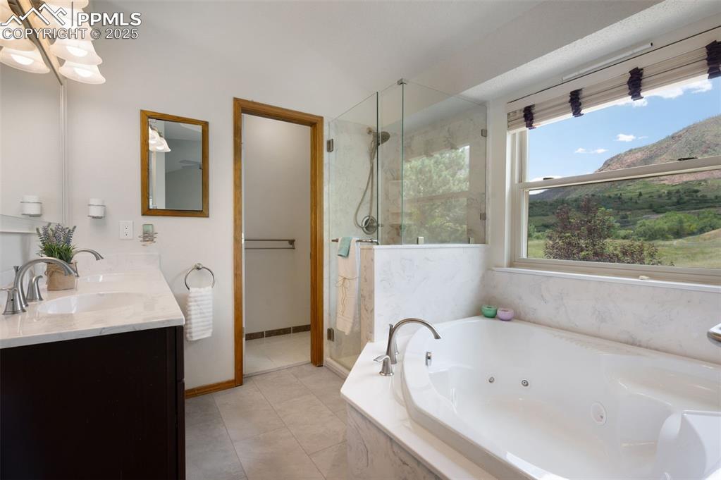 Image 23 of 50: Master bath