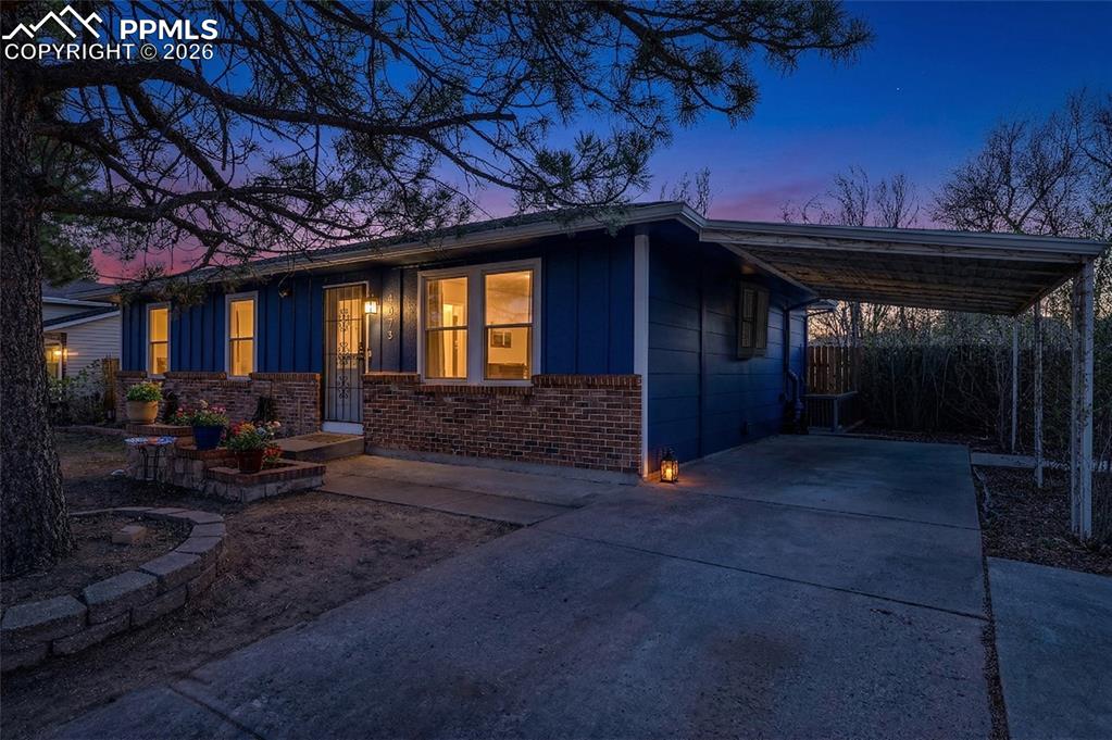 Image 31 of 32: Front of Structure