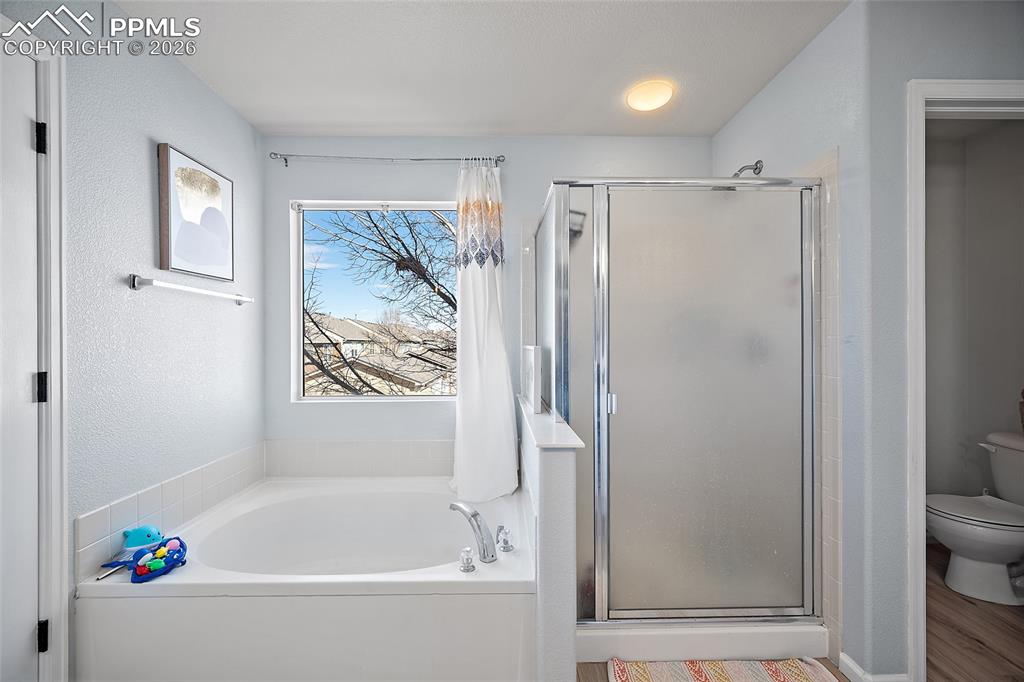 Image 11 of 37: Bathroom