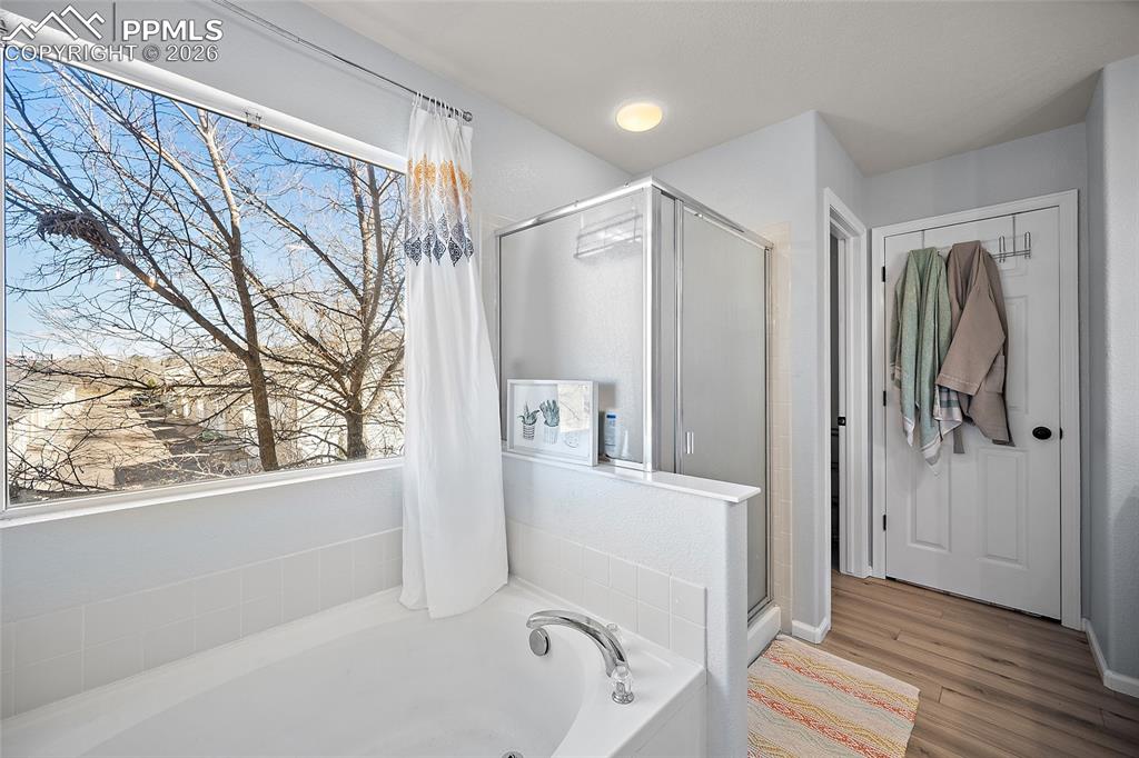 Image 12 of 37: Bathroom