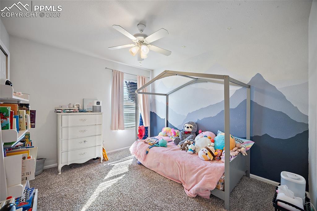 Image 14 of 37: Bedroom