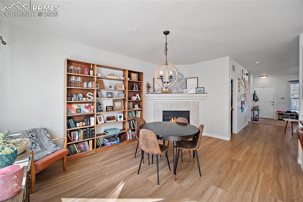 Image 27 of 37: Dining Area