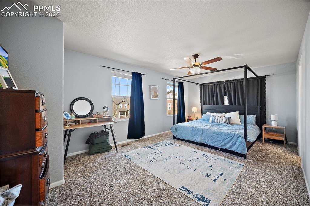 Image 6 of 37: Bedroom