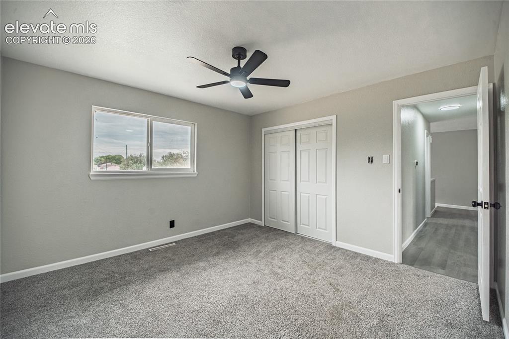 Image 16 of 36: Bedroom