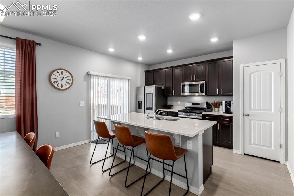 Image 9 of 50: Kitchen