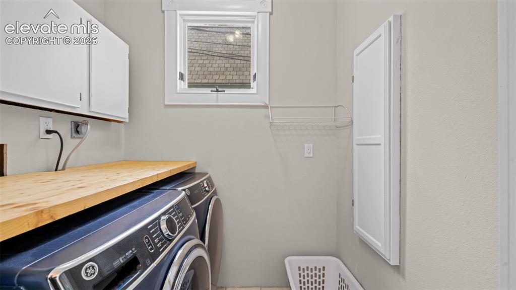 Image 18 of 46: Laundry