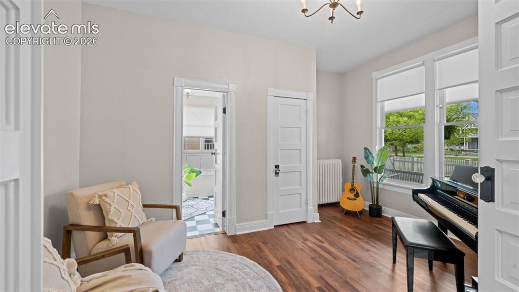 Image 6 of 46: Sitting Room