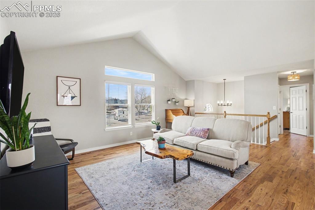 Image 6 of 30: Living Room