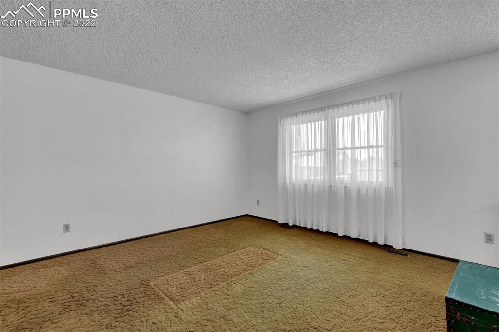 Listing 1168487, Image 5 of 30