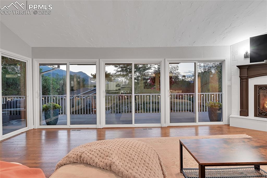 Image 8 of 35: Living Room