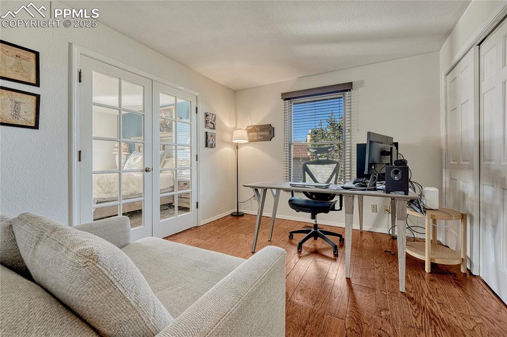 Image 15 of 42: Bedroom