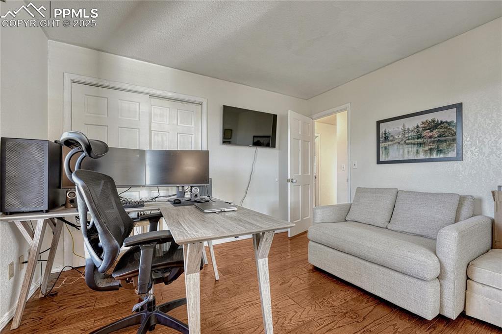 Image 16 of 42: Bedroom