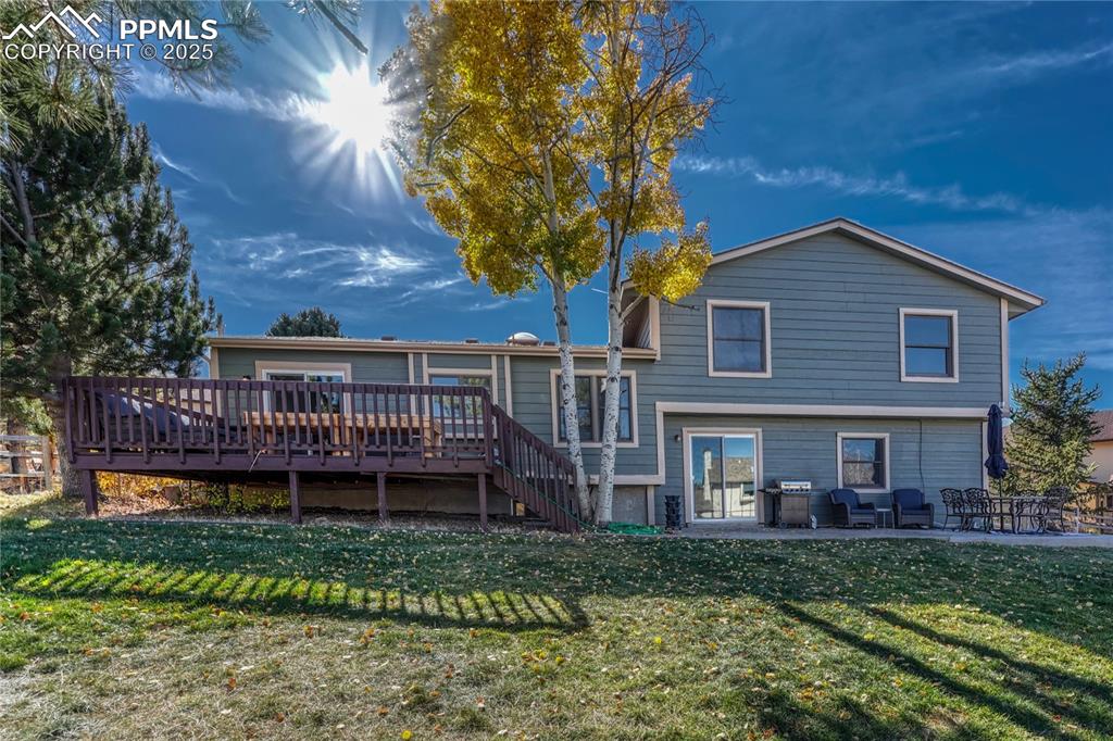 Image 34 of 42: Back of Structure