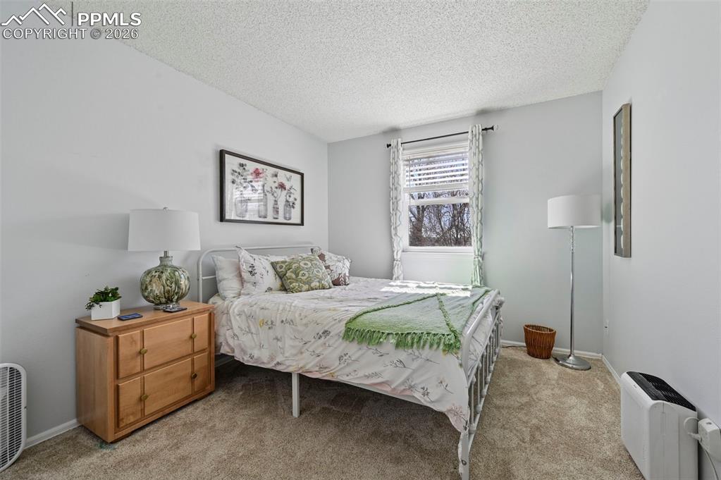 Image 20 of 28: Bedroom