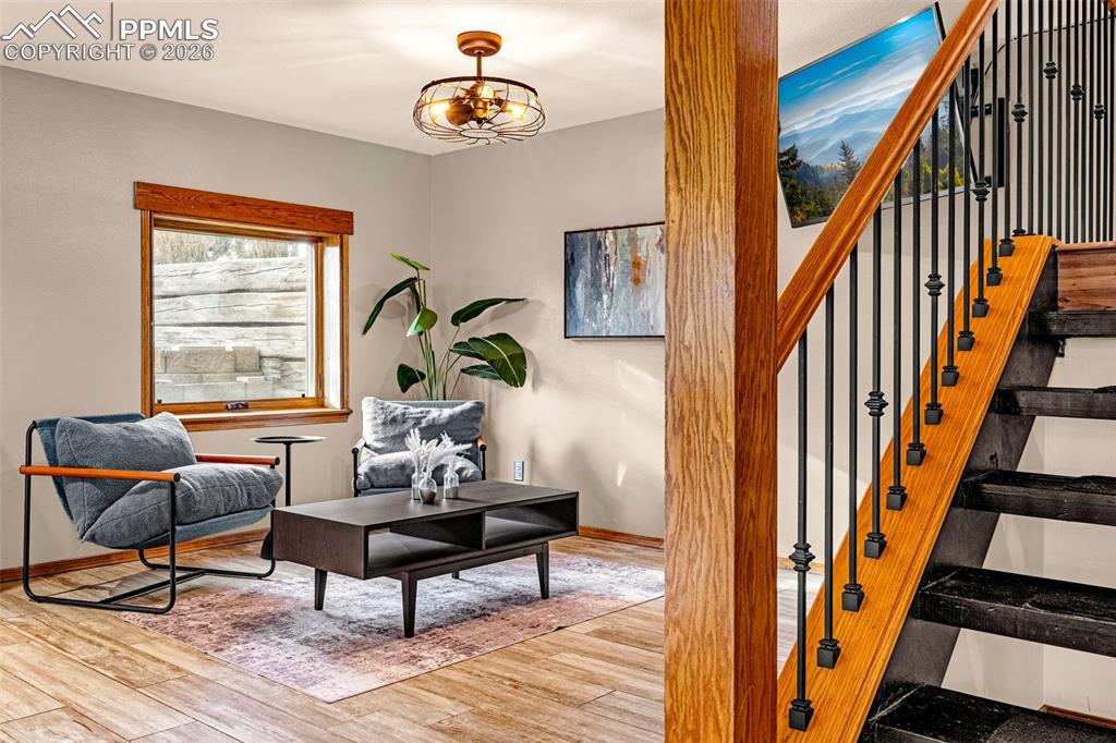 Image 14 of 39: Living Room