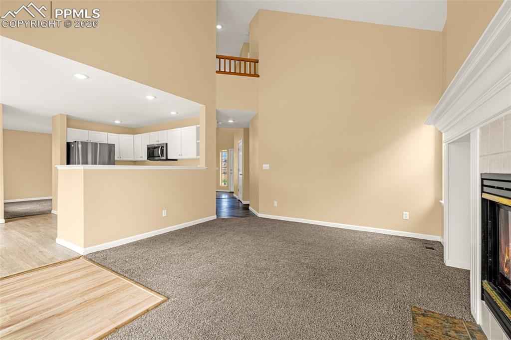 Image 11 of 33: Living Room